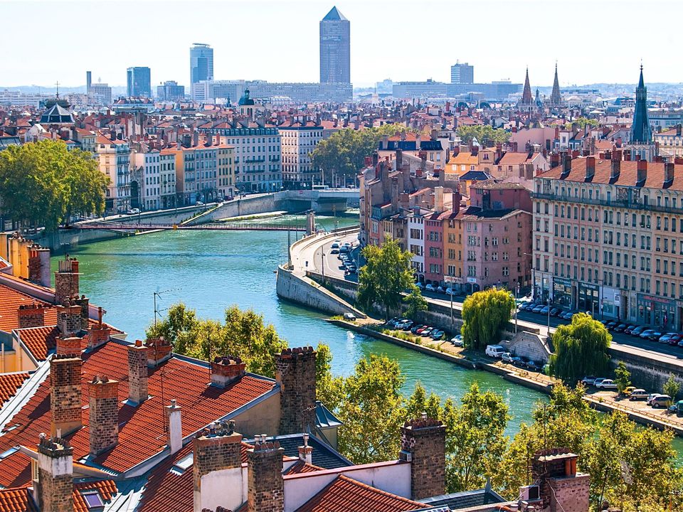 Colombier-Saugnieu, Rhône city